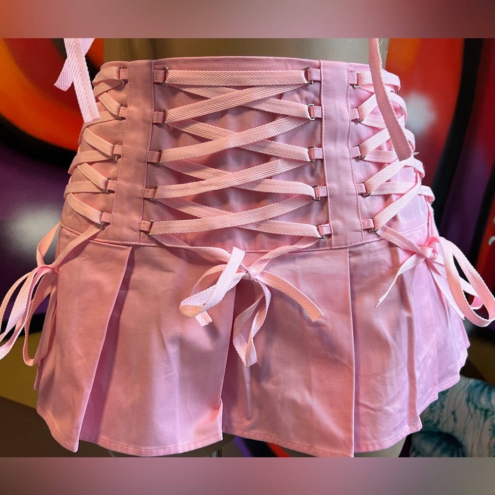iHeartRaves ✨💕✨ Sugar Venom Lace-Up Skirt - Baby Pink - Large